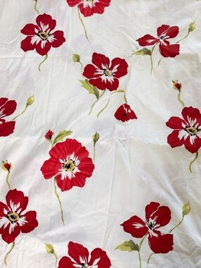 Pottery Barn Red Poppy Floral Duvet Cover, Queen Sized